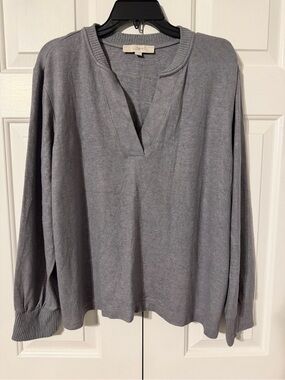 LOFT Heather Gray V-Neck Long Sleeve Top